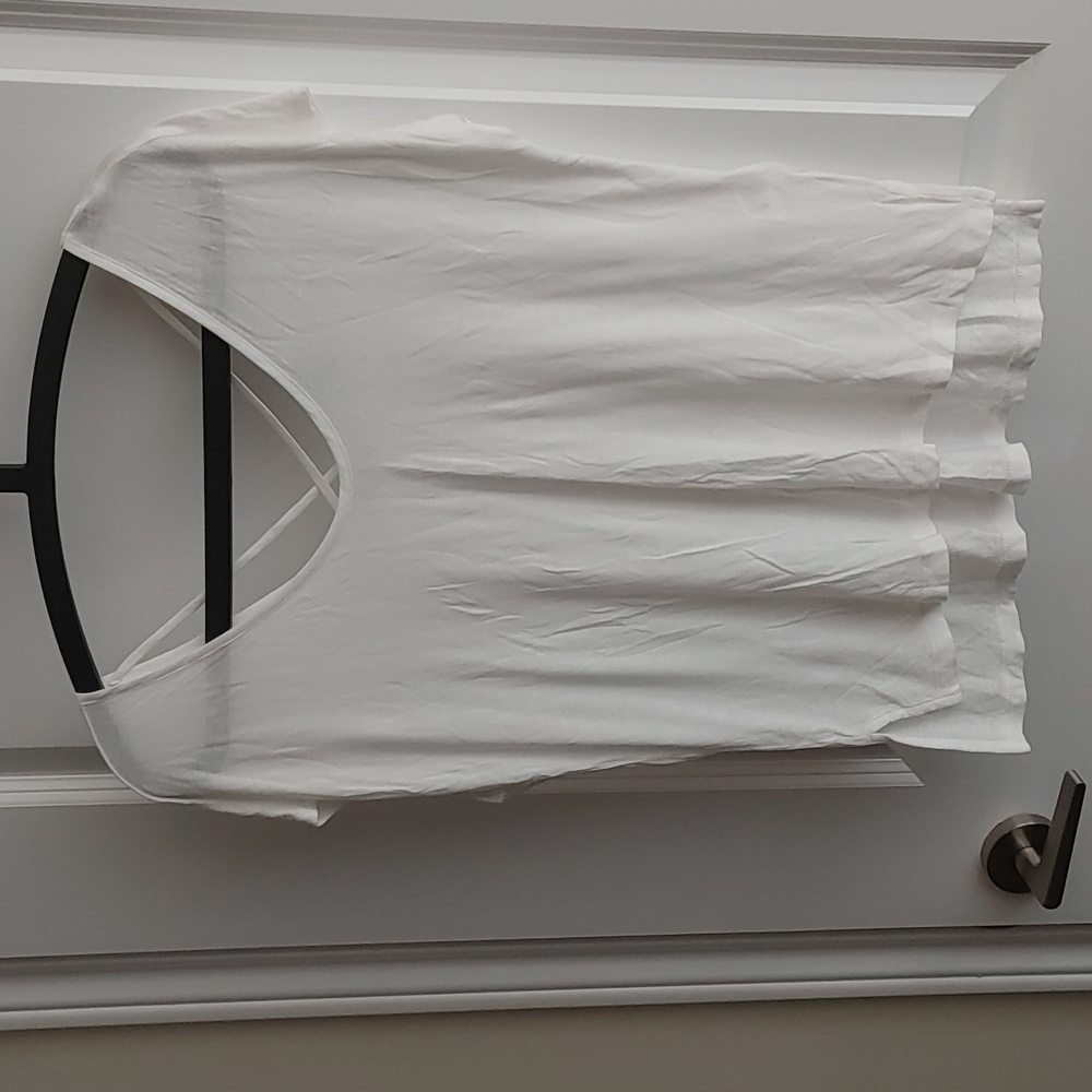 Splendid US S loose white top